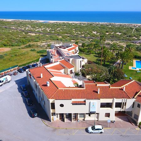 Praia Da Lota Resort - Beachfront Hotel Manta Rota Buitenkant foto