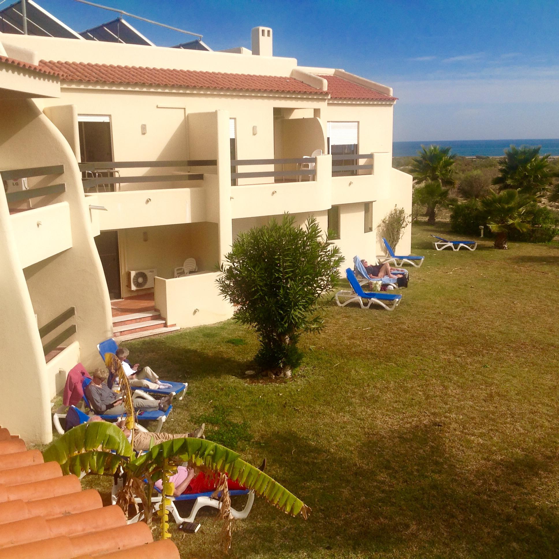 Praia Da Lota Resort - Beachfront Hotel Manta Rota Buitenkant foto