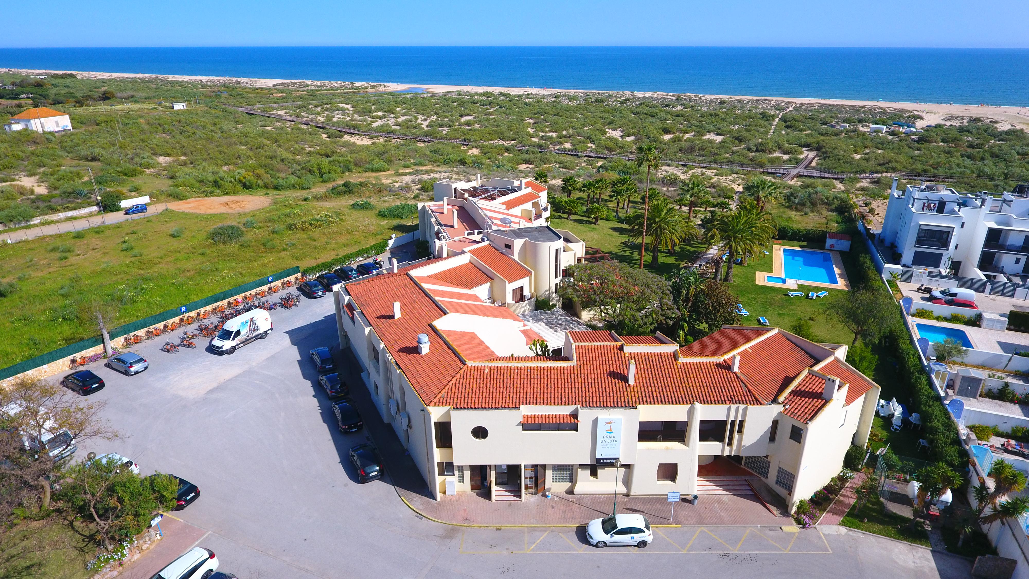 Praia Da Lota Resort - Beachfront Hotel Manta Rota Buitenkant foto